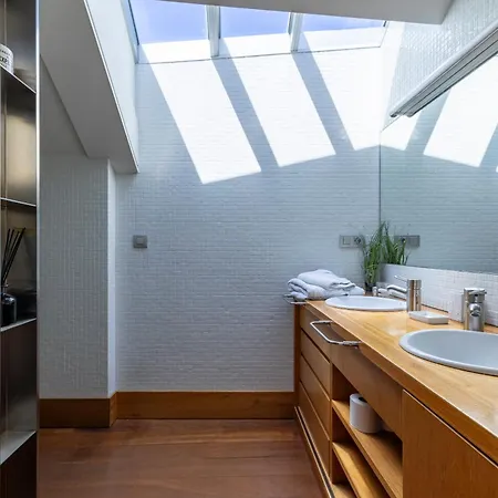 A Casa Rosa- ático En El Centro De Apartamento Vigo